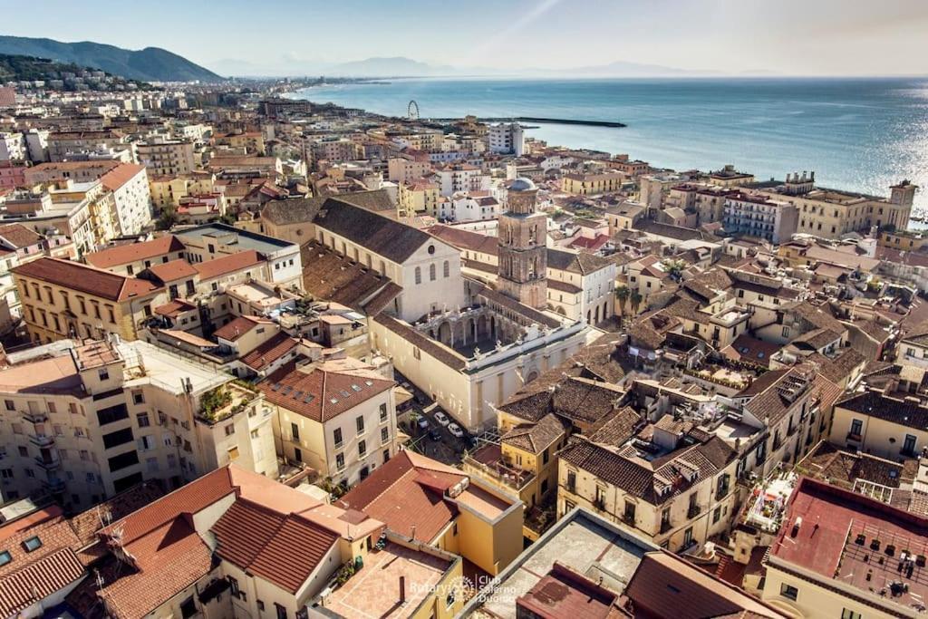Nizza Apartment In Centro Салерно Екстериор снимка