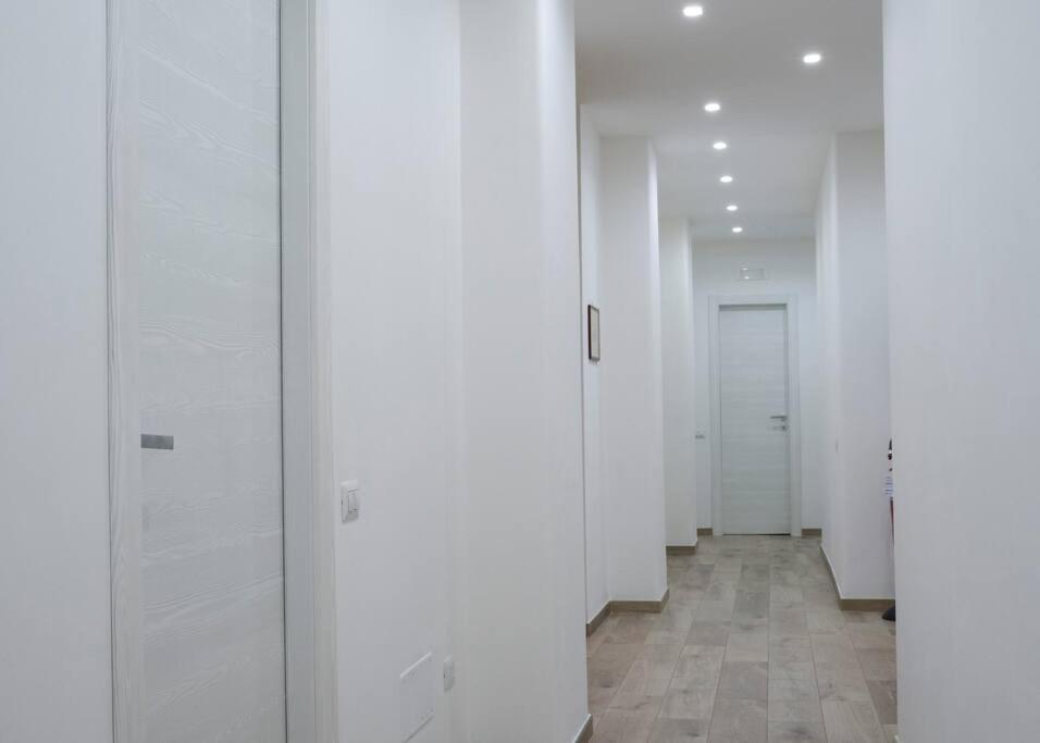 Nizza Apartment In Centro Салерно Екстериор снимка